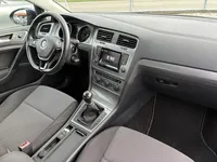 Volkswagen-Golf detalhes 1