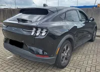 Ford-Mustang Mach-E detalhes 1