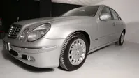 Mercedes-Benz-E 270 detalhes 2