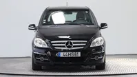 Mercedes-Benz-B 200 detalhes 2