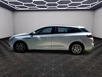 Renault-Megane Sport Tourer detalhes 2