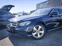 Mercedes-Benz-E 220 detalhes 1