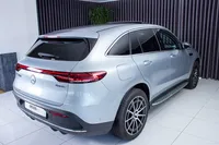 Mercedes-Benz-EQC detalhes 1