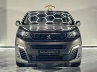Peugeot-Traveller detalhes 1