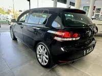 Volkswagen-Golf detalhes 1